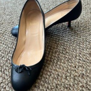 Louboutin Navy Mid Heel Pumps sz 39